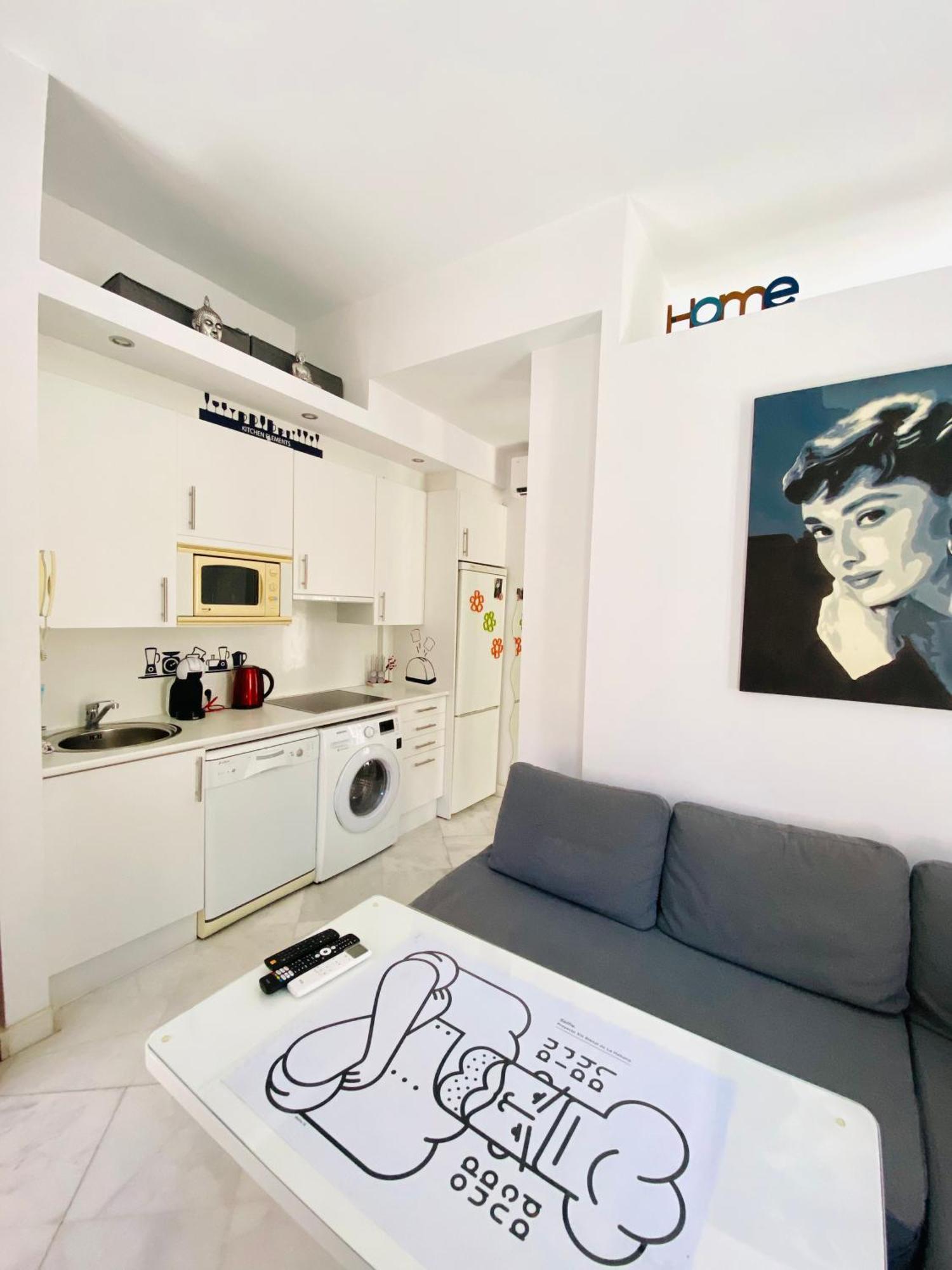 Apartamento En El Centro De Malaga Bagian luar foto