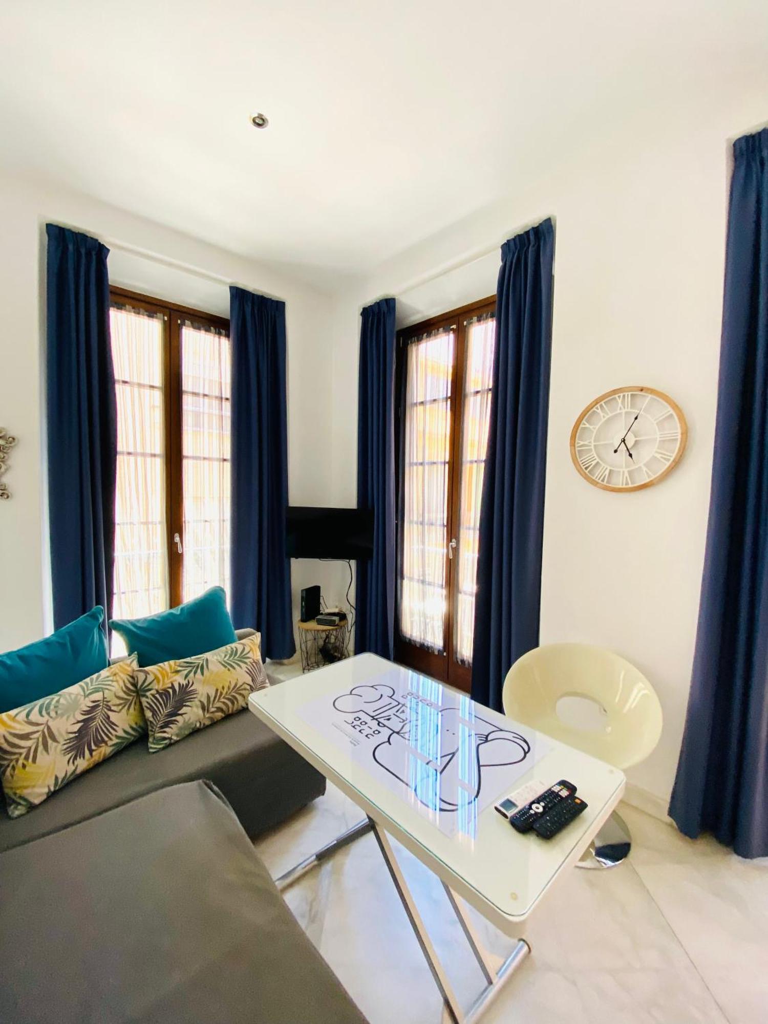 Apartamento En El Centro De Malaga Bagian luar foto